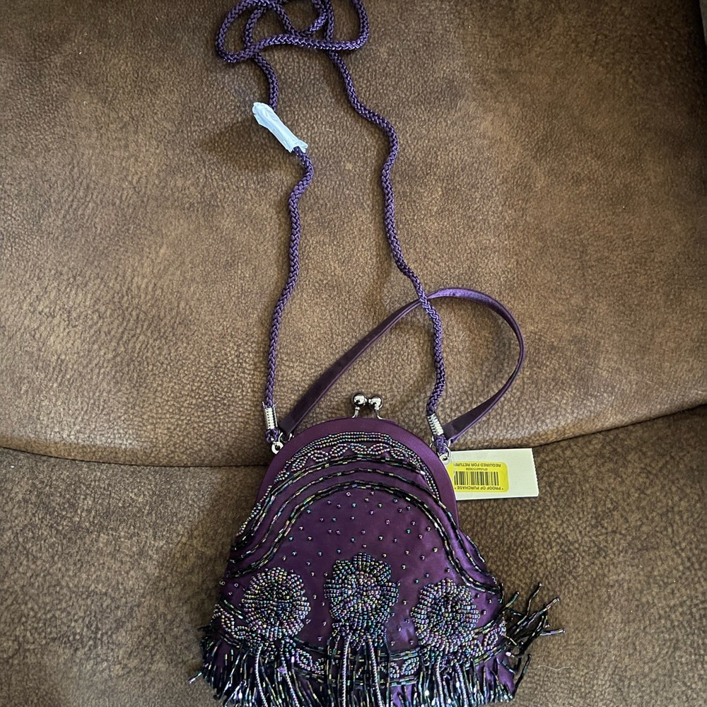NWT purple beaded kiss lock closure purse